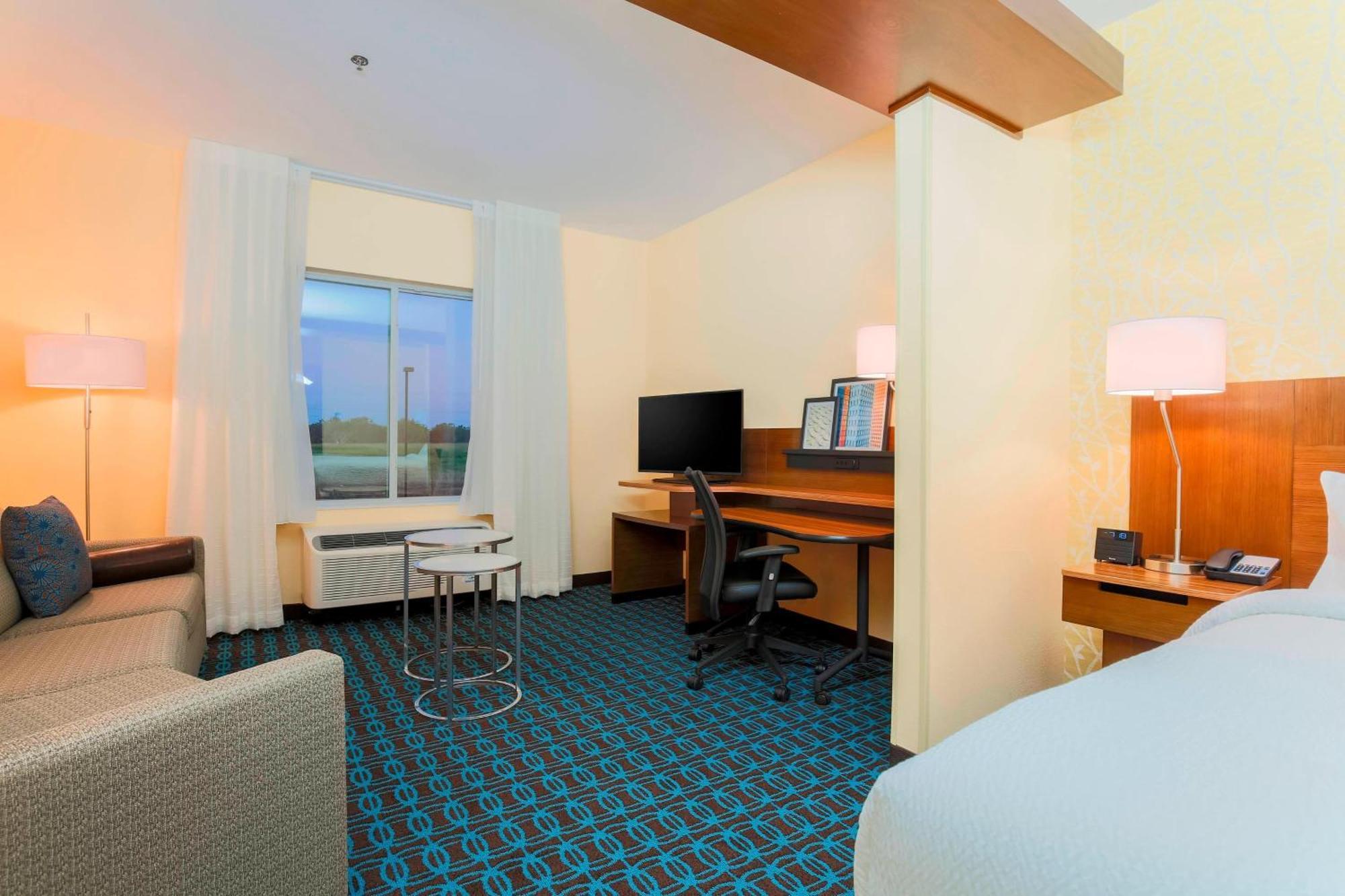Fairfield Inn & Suites By Marriott פלזנטון מראה חיצוני תמונה