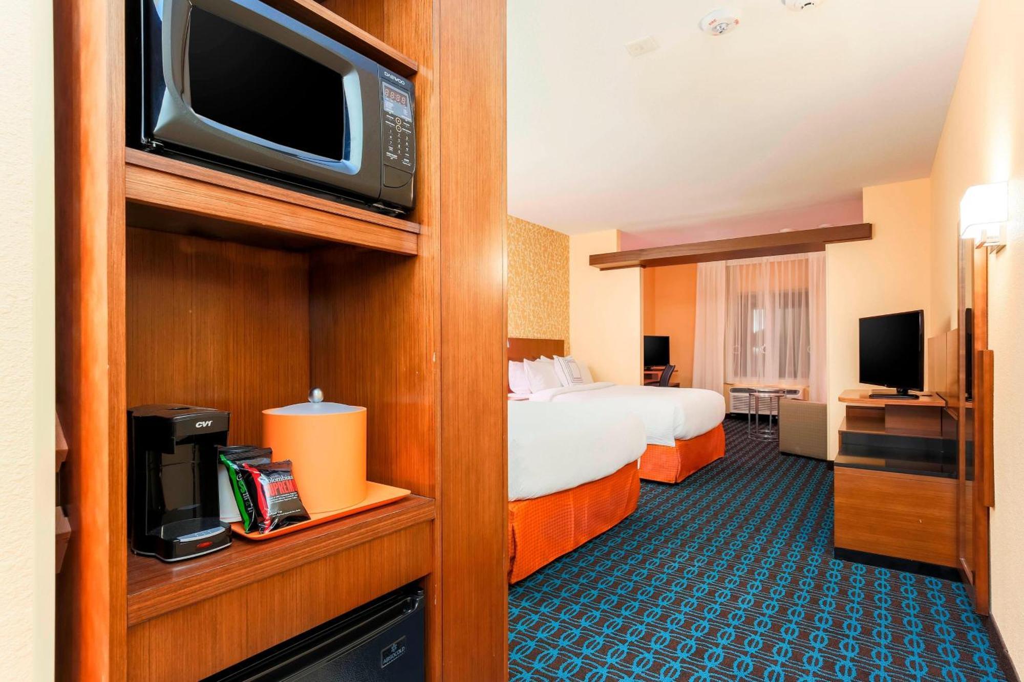 Fairfield Inn & Suites By Marriott פלזנטון מראה חיצוני תמונה