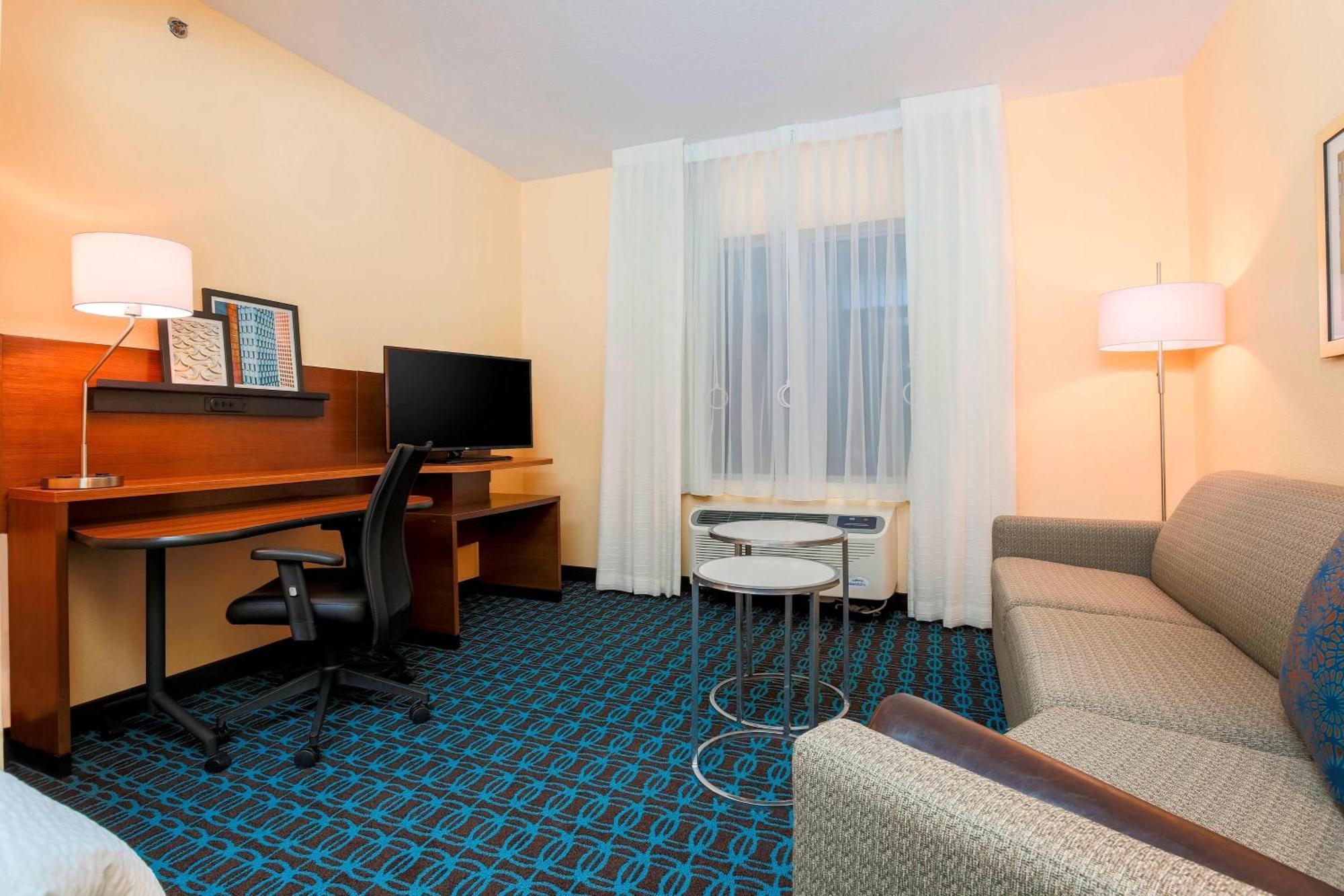 Fairfield Inn & Suites By Marriott פלזנטון מראה חיצוני תמונה