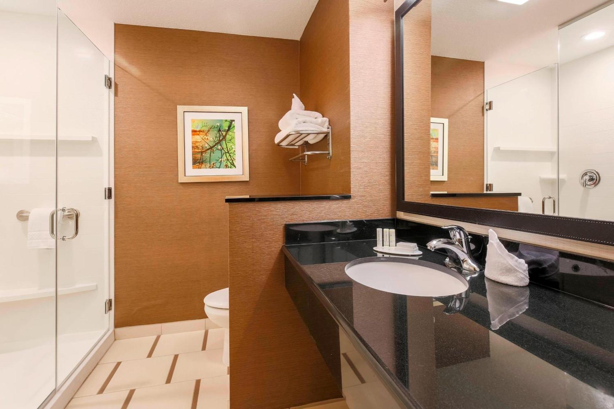Fairfield Inn & Suites By Marriott פלזנטון מראה חיצוני תמונה