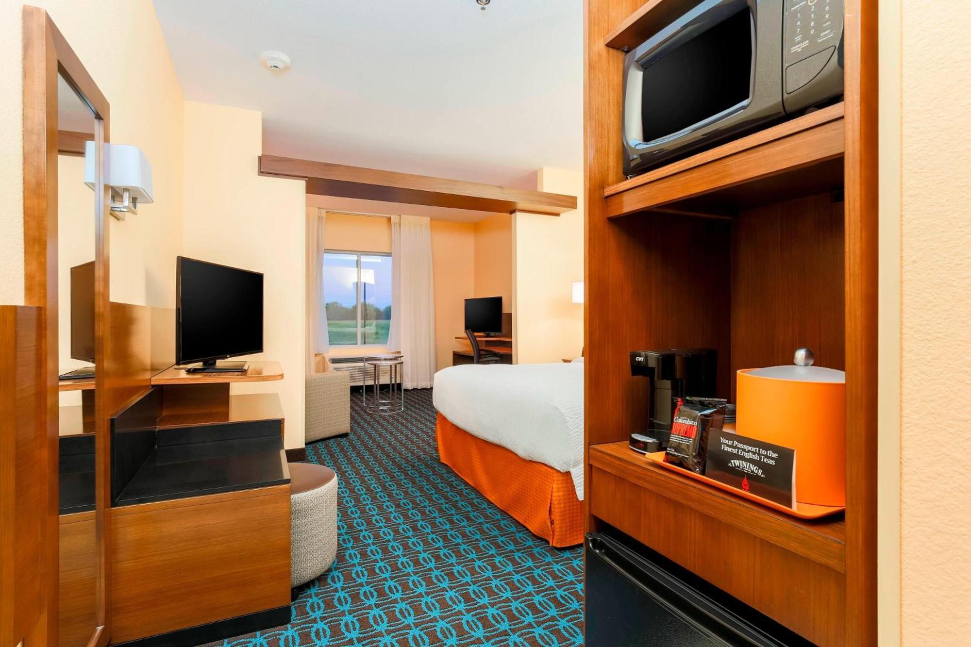 Fairfield Inn & Suites By Marriott פלזנטון מראה חיצוני תמונה